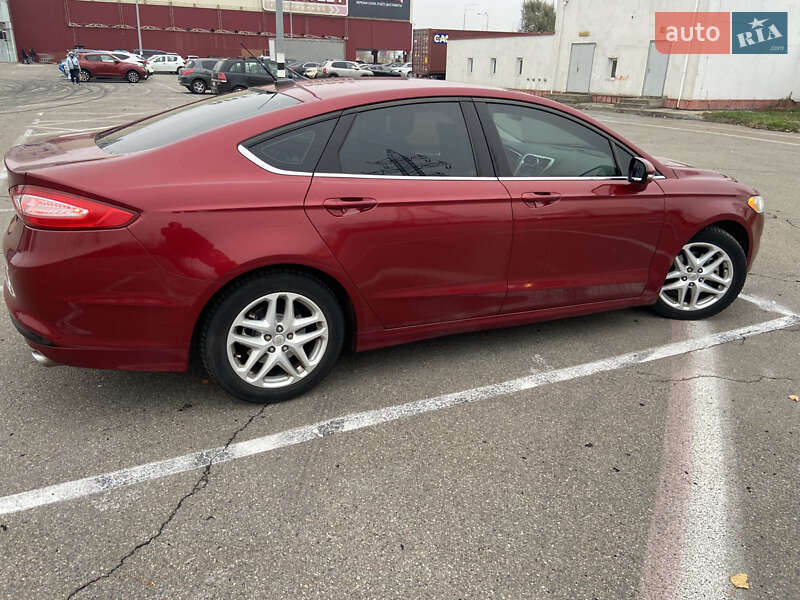 Седан Ford Fusion 2013 в Киеве фото 2 Седан Ford Fusion 2013 в Киеве