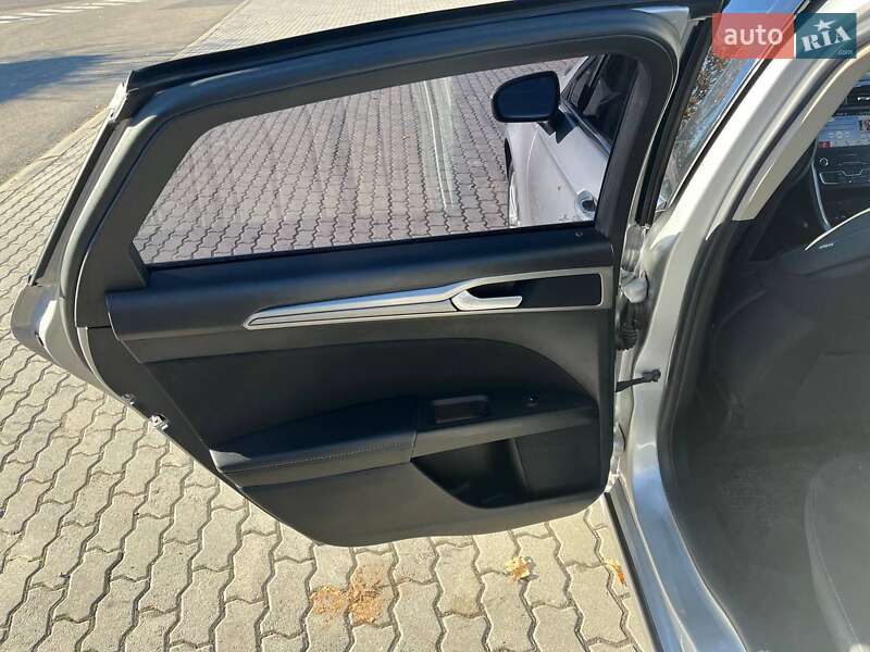 Седан Ford Fusion 2019 в Івано-Франківську