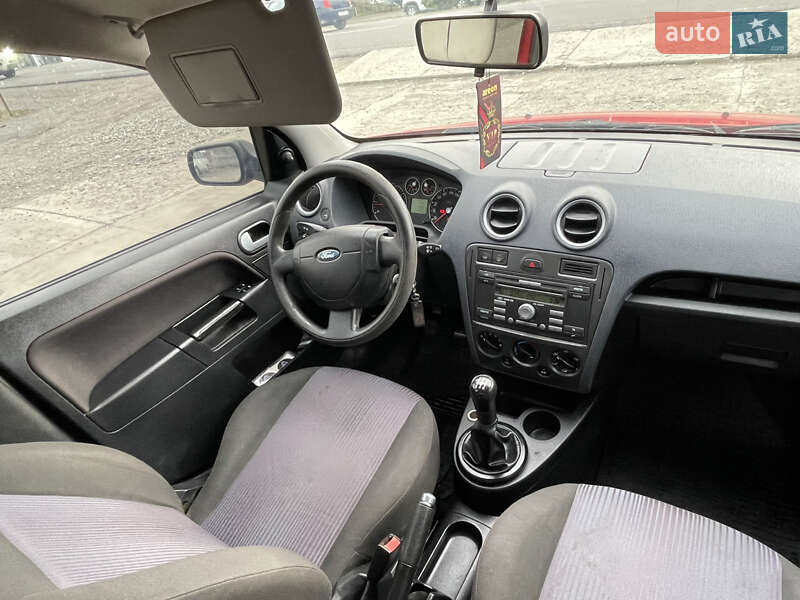 Хэтчбек Ford Fusion 2008 в Солотвине