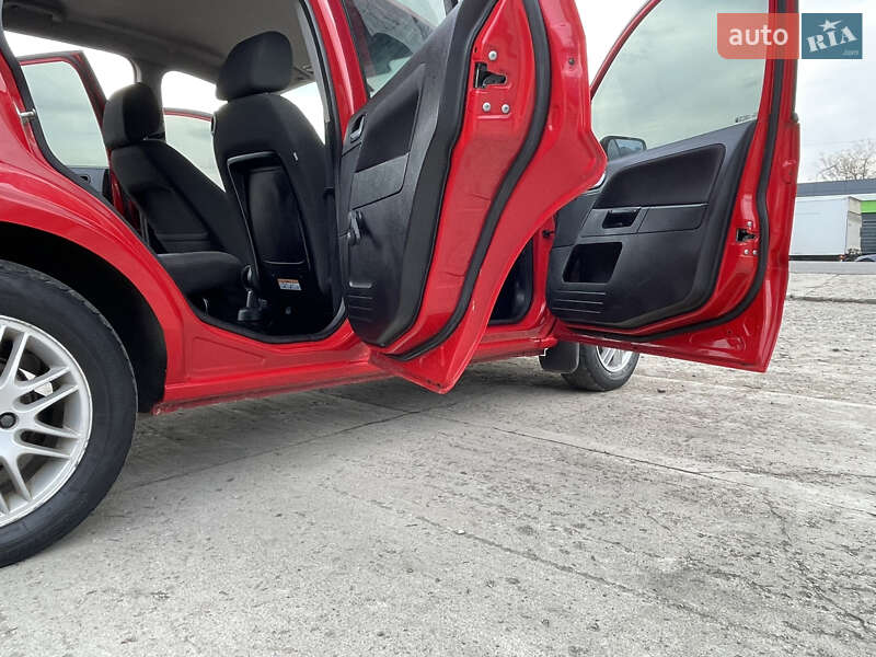 Хэтчбек Ford Fusion 2008 в Солотвине