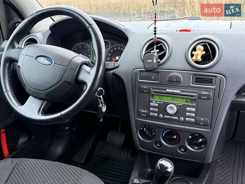 Хэтчбек Ford Fusion 2007 в Шептицькому