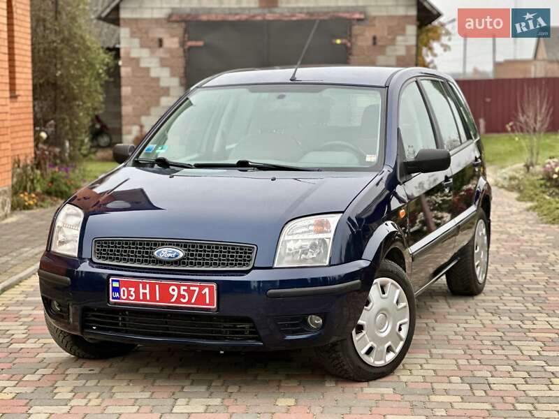 Хетчбек Ford Fusion 2005 в Володимирці