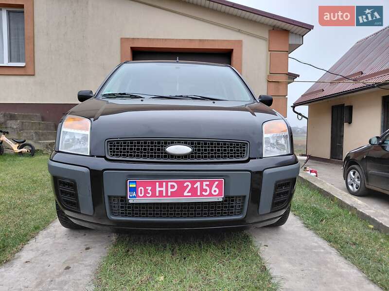 Хетчбек Ford Fusion 2006 в Рівному