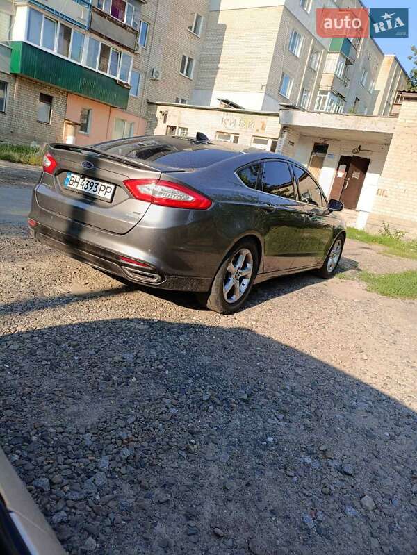 Седан Ford Fusion 2013 в Балаклії