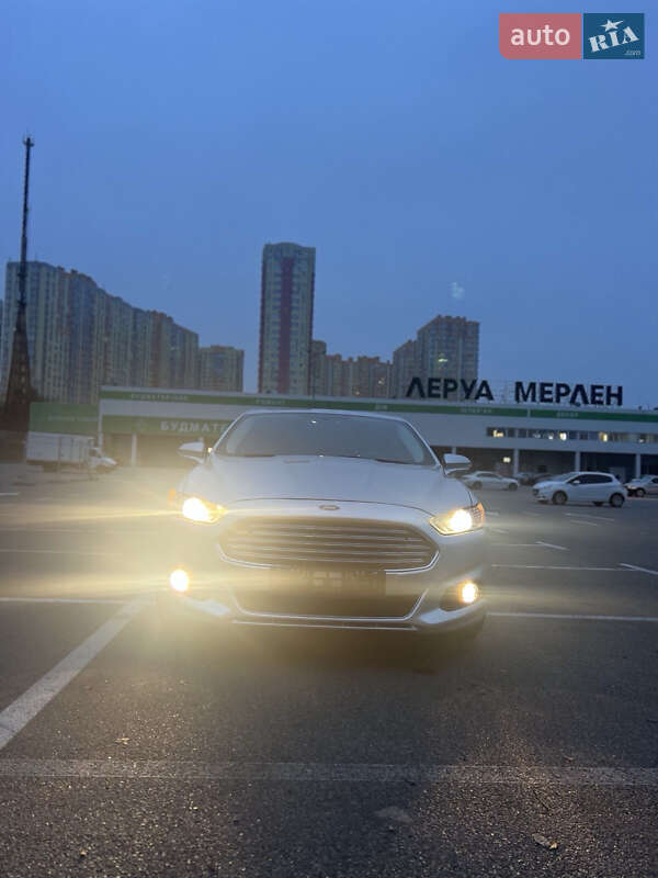 Седан Ford Fusion 2012 в Киеве фото 4 Седан Ford Fusion 2012 в Киеве