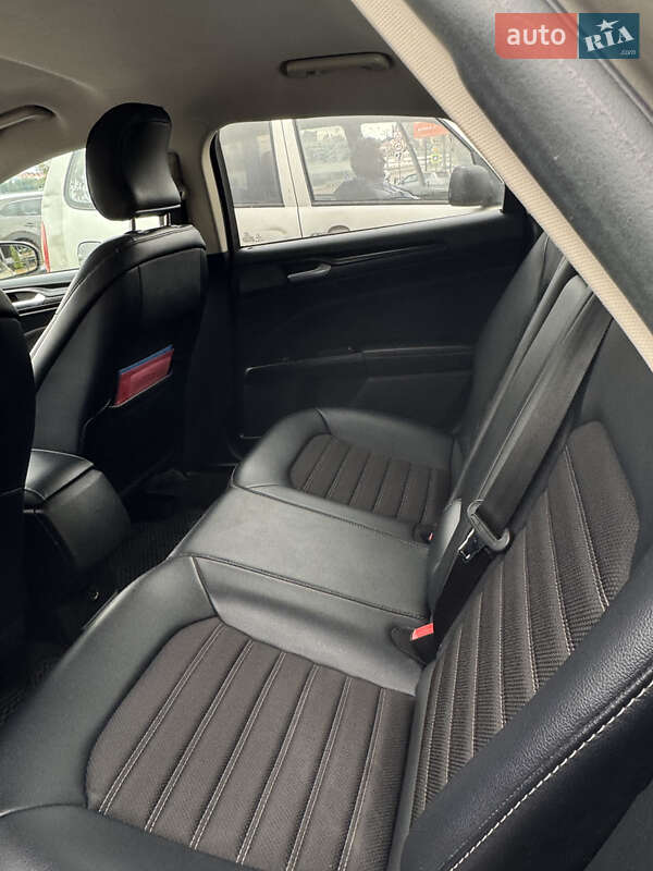 Седан Ford Fusion 2018 в Тернополе