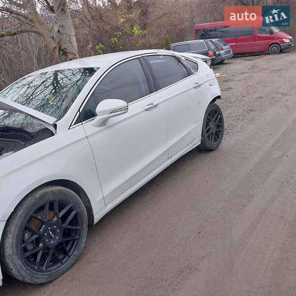 Седан Ford Fusion 2016 в Хмельницькому фото 3 Седан Ford Fusion 2016 в Хмельницькому