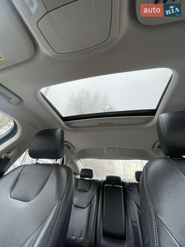 Седан Ford Fusion 2016 в Обухові