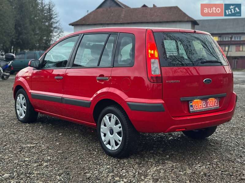 Хетчбек Ford Fusion 2007 в Долині