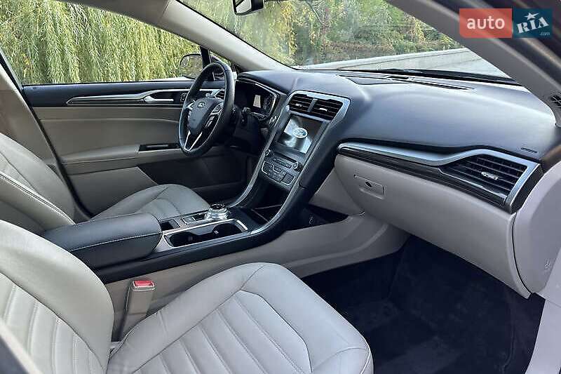 Седан Ford Fusion 2016 в Львові фото 3 Седан Ford Fusion 2016 в Львові