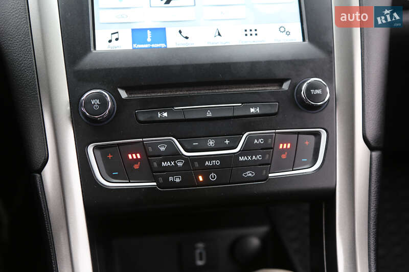 Седан Ford Fusion 2016 в Києві фото 6 Седан Ford Fusion 2016 в Києві