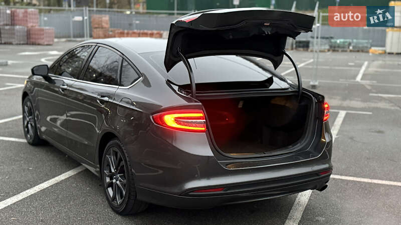 Седан Ford Fusion 2018 в Києві