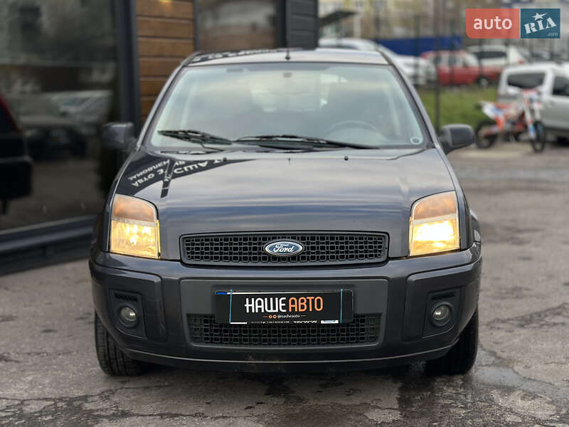 Хэтчбек Ford Fusion 2010 в Шептицькому