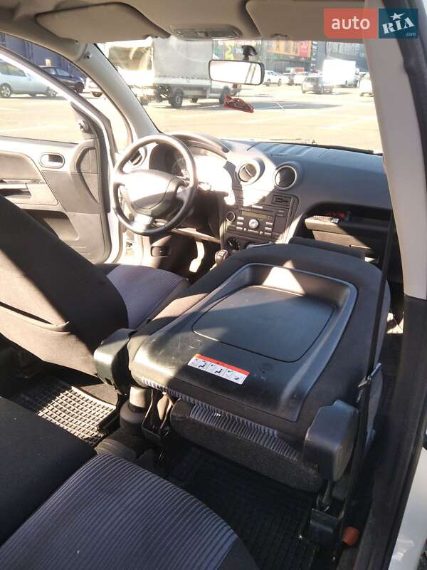 Хетчбек Ford Fusion 2011 в Києві