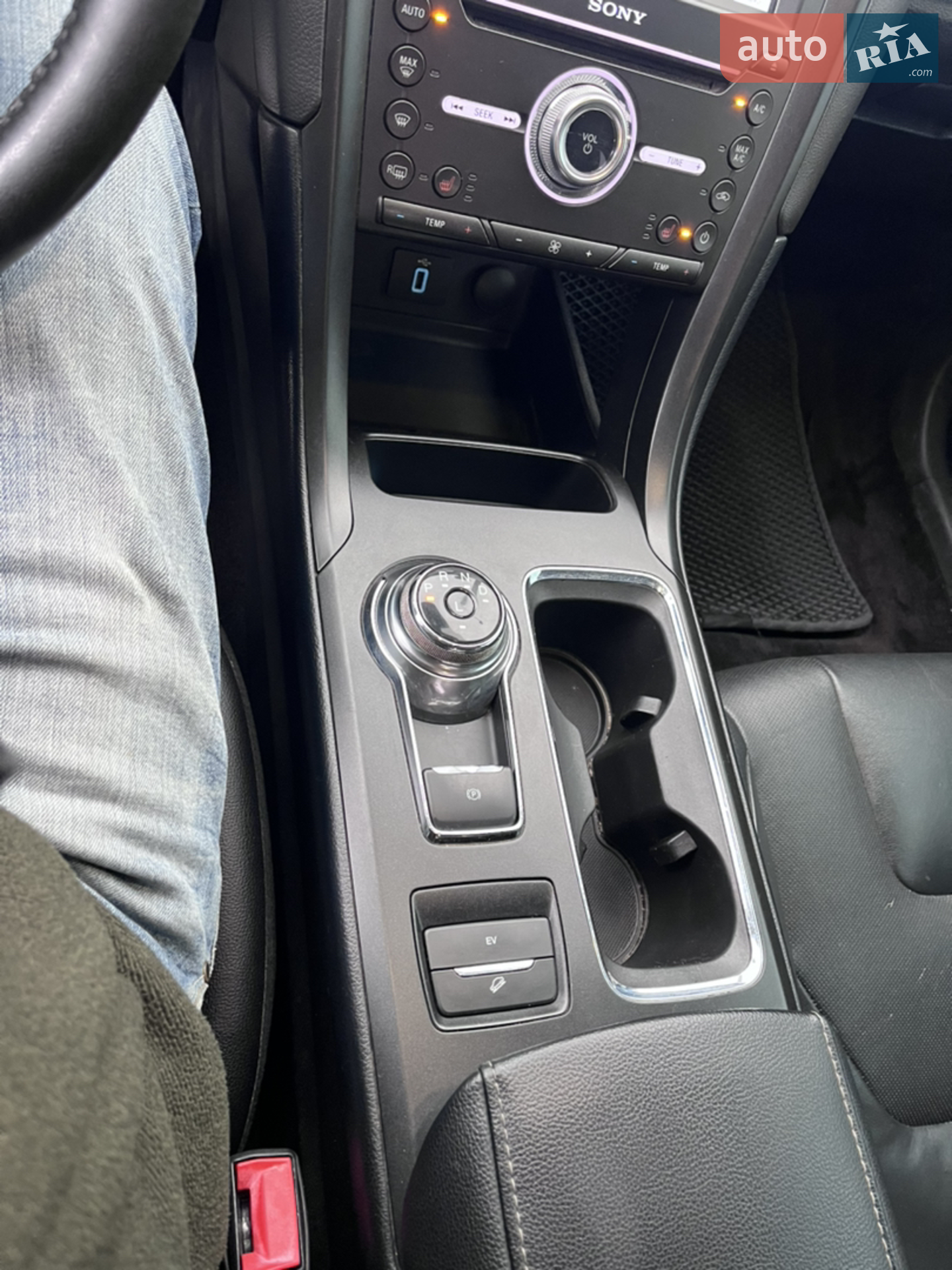 2016 Ford Fusion - мініатюра 17