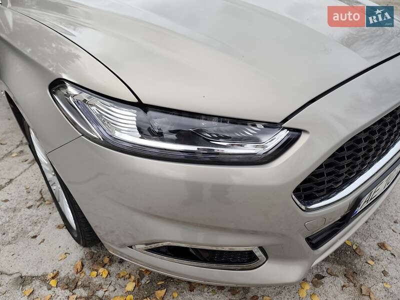 Седан Ford Fusion 2015 в Никополе