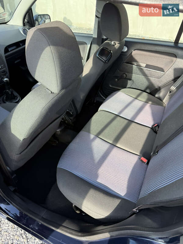 Хетчбек Ford Fusion 2007 в Луцьку фото 104 Хетчбек Ford Fusion 2007 в Луцьку