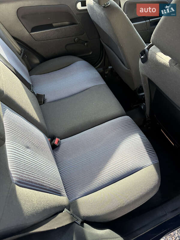 Хетчбек Ford Fusion 2007 в Луцьку фото 116 Хетчбек Ford Fusion 2007 в Луцьку