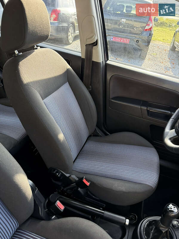 Хетчбек Ford Fusion 2007 в Луцьку фото 119 Хетчбек Ford Fusion 2007 в Луцьку