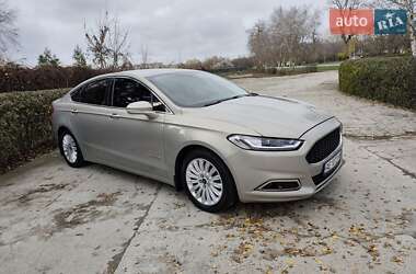 Седан Ford Fusion 2015 в Никополе