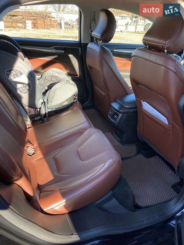 Седан Ford Fusion 2015 в Коломиї