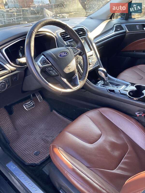 Седан Ford Fusion 2015 в Коломиї