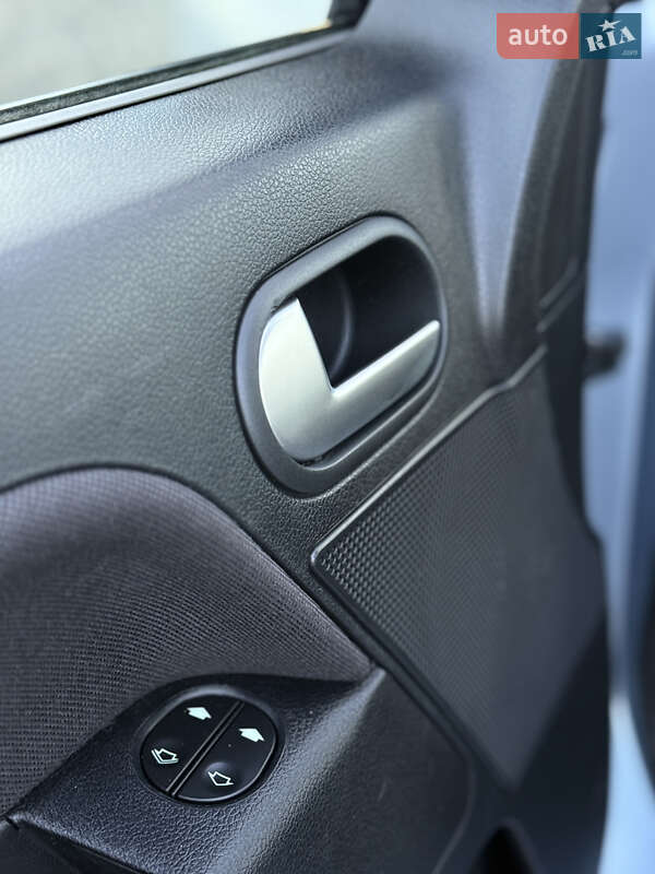 Седан Ford Fusion 2007 в Луцке