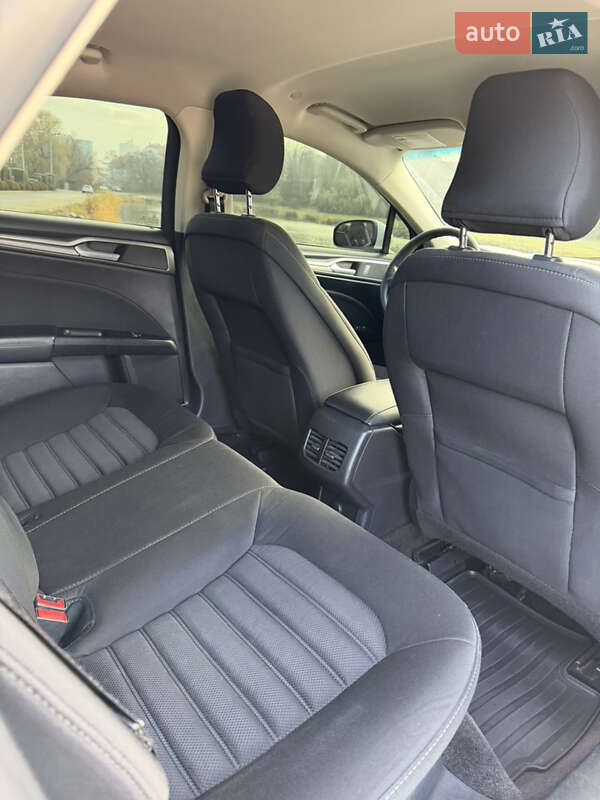 Седан Ford Fusion 2017 в Дніпрі фото 32 Седан Ford Fusion 2017 в Дніпрі