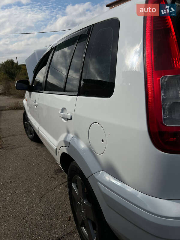 Хетчбек Ford Fusion 2010 в Добровеличківці фото 2 Хетчбек Ford Fusion 2010 в Добровеличківці