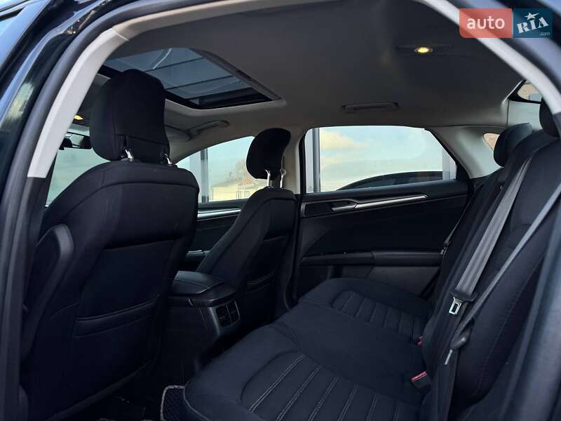 Седан Ford Fusion 2013 в Ровно фото 45 Седан Ford Fusion 2013 в Ровно