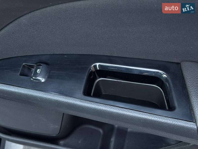 Седан Ford Fusion 2013 в Ровно фото 52 Седан Ford Fusion 2013 в Ровно