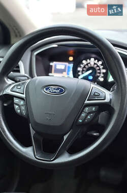 Седан Ford Fusion 2019 в Днепре