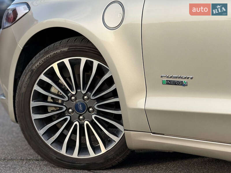 Седан Ford Fusion 2016 в Киеве