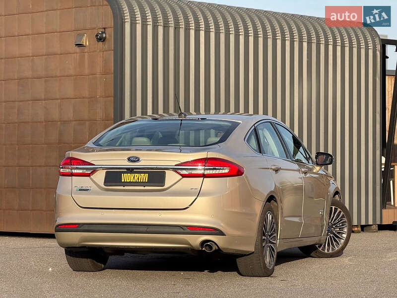 Седан Ford Fusion 2016 в Киеве