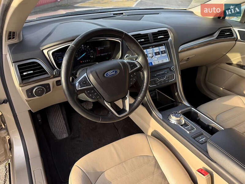 Седан Ford Fusion 2016 в Киеве