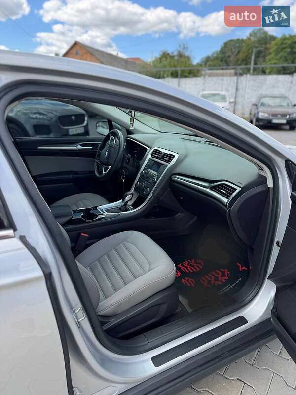 Седан Ford Fusion 2015 в Вінниці