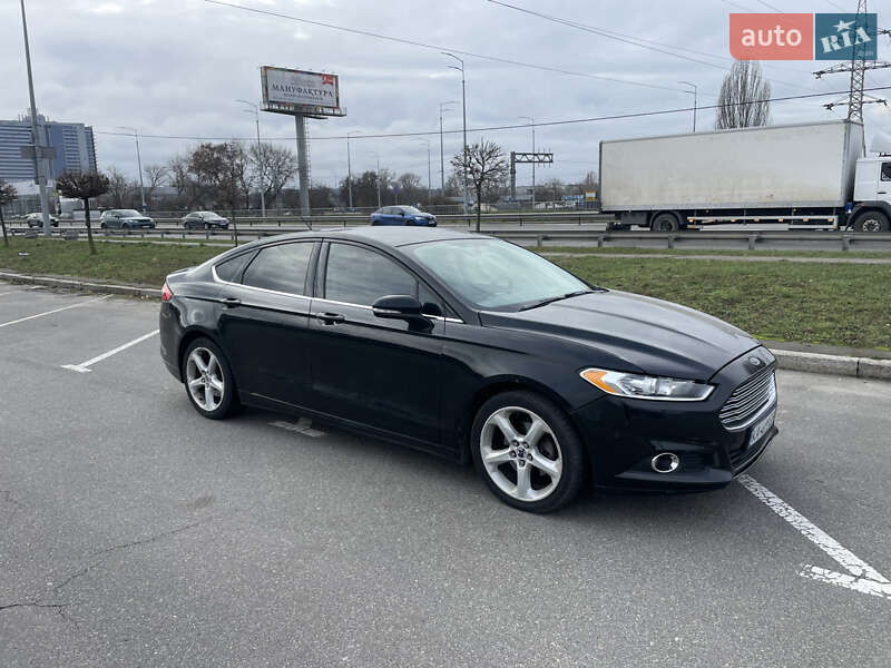 Седан Ford Fusion 2016 в Києві
