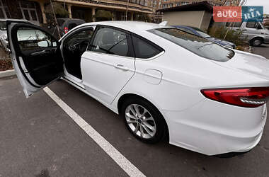 Седан Ford Fusion 2018 в Киеве