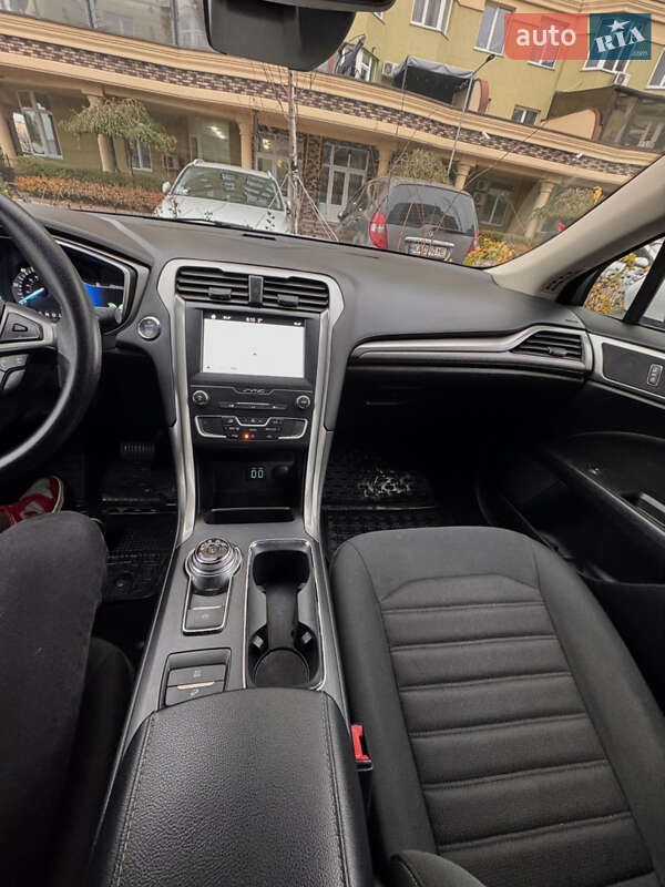 Седан Ford Fusion 2018 в Киеве