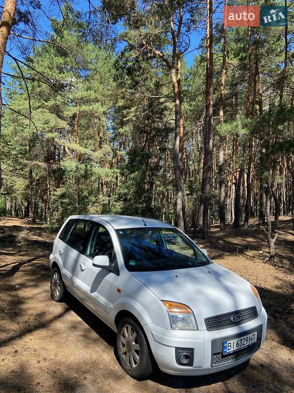 Хетчбек Ford Fusion 2011 в Полтаві фото 5 Хетчбек Ford Fusion 2011 в Полтаві