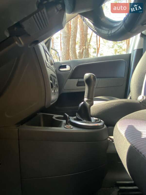 Хетчбек Ford Fusion 2011 в Полтаві фото 19 Хетчбек Ford Fusion 2011 в Полтаві