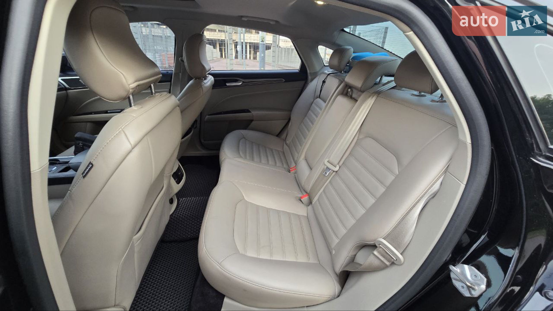 2016 Ford Fusion - мініатюра 18