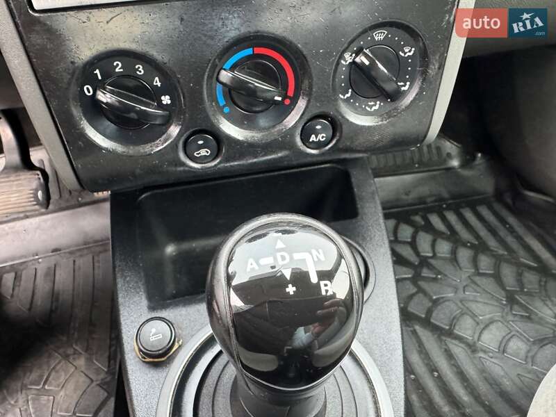 Хетчбек Ford Fusion 2003 в Чернівцях фото 29 Хетчбек Ford Fusion 2003 в Чернівцях