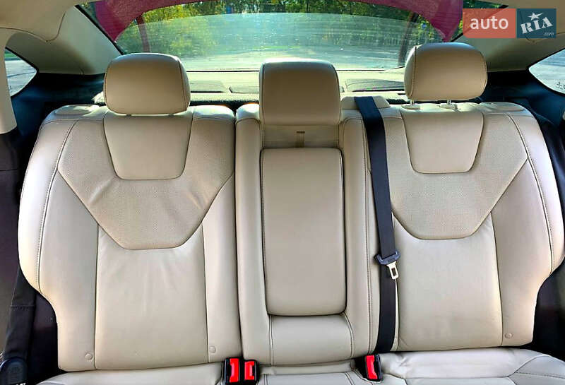 Седан Ford Fusion 2013 в Черкасах