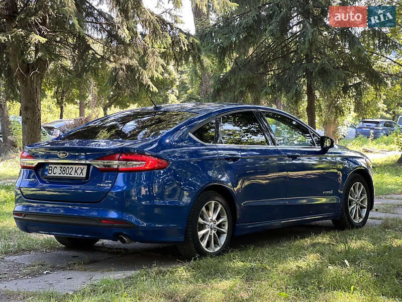 Седан Ford Fusion 2017 в Львові