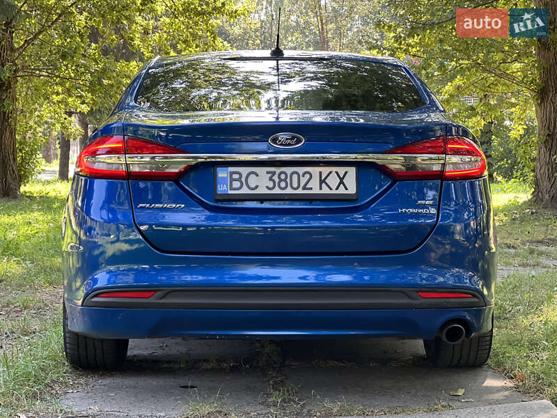 Седан Ford Fusion 2017 в Львові