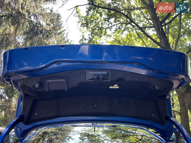 Седан Ford Fusion 2017 в Львові