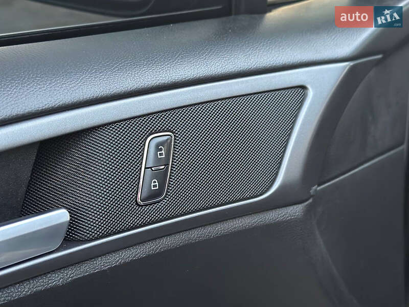 Седан Ford Fusion 2013 в Дніпрі фото 13 Седан Ford Fusion 2013 в Дніпрі