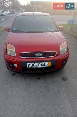 Хэтчбек Ford Fusion 2006 в Львове