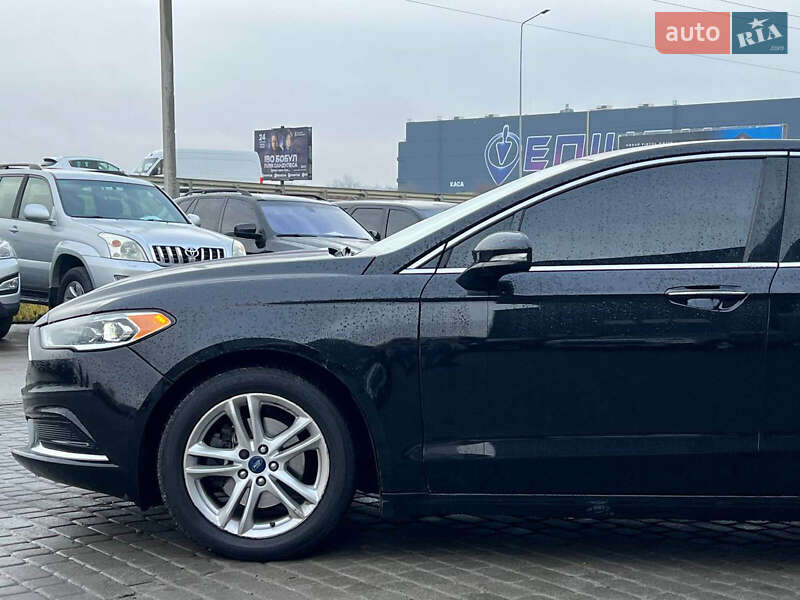 Седан Ford Fusion 2018 в Львові